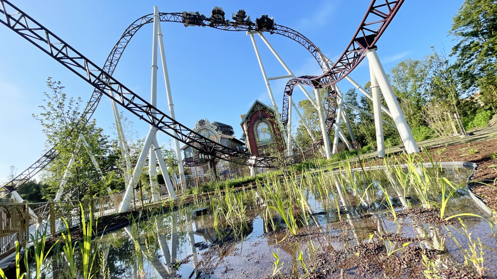 The ride to Happiness, le spinning coaster envoutant de Plopsaland de Panne - Parcs Actus