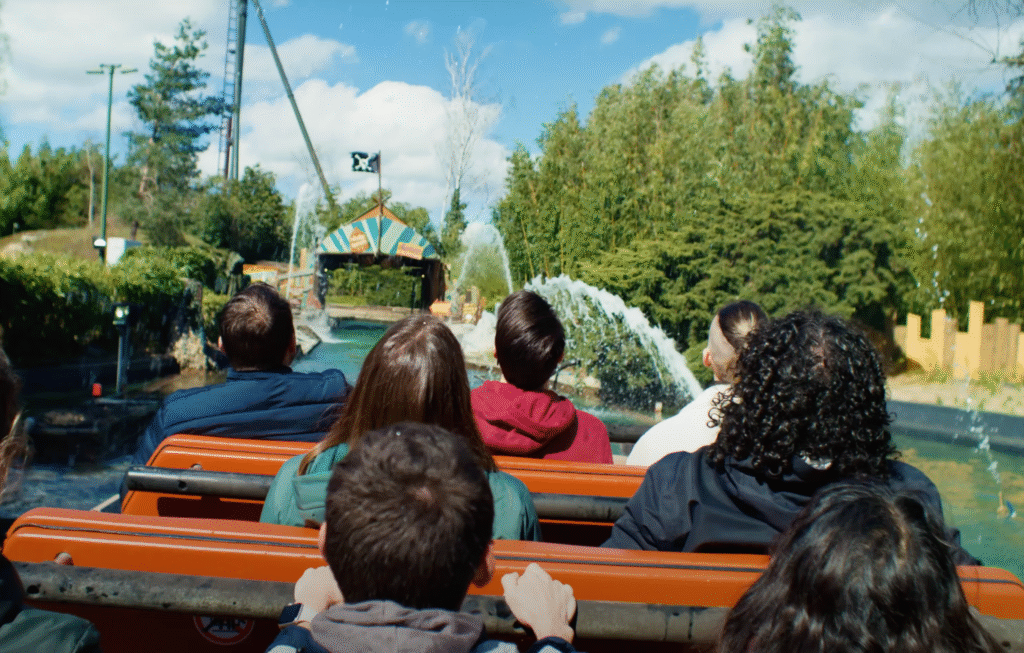 La Revanche des Pirates, la nouvelle aventure aquatique du Parc Astérix - Parcs Actus - Actualite des parcs d'attractions Capture decran 2025 07 01 a 23.02.49 - Actualité des Parcs d'attractions - Parcs Actus