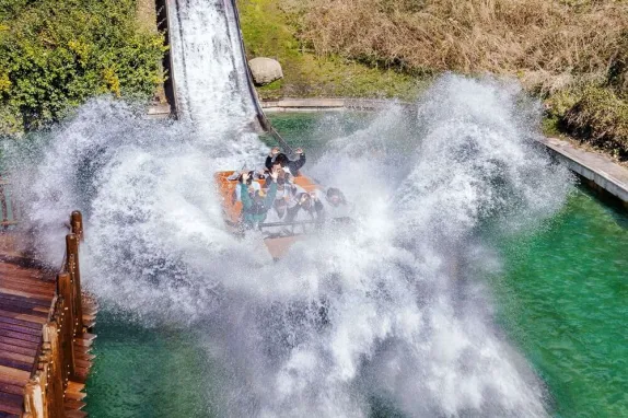 La Revanche des Pirates, la nouvelle aventure aquatique du Parc Astérix - Parcs Actus - Actualite des parcs d'attractions la revanche des pirates 0.jpg - Actualité des Parcs d'attractions - Parcs Actus
