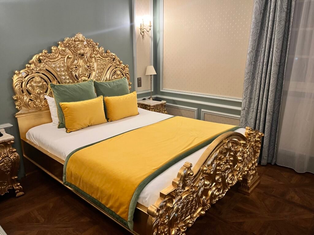 Le Grand Siècle, l’hôtel qui vous promet un voyage royal au cœur du Puy du Fou ! - Parcs Actus - Actualite des parcs d'attractions IMG 0889 - Actualité des Parcs d'attractions - Parcs Actus