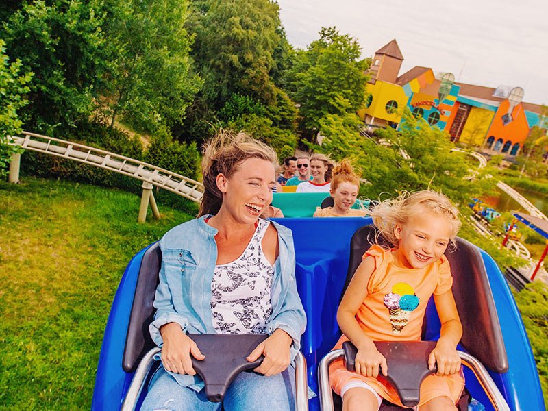 Top 10 des meilleures attractions de Bobbejaanland - Parcs Actus - Actualite des parcs d'attractions Oki Doki