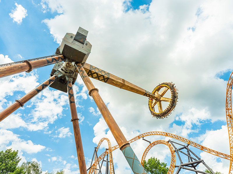 Top 10 des meilleures attractions de Bobbejaanland - Parcs Actus - Actualite des parcs d'attractions Sledge Hammer