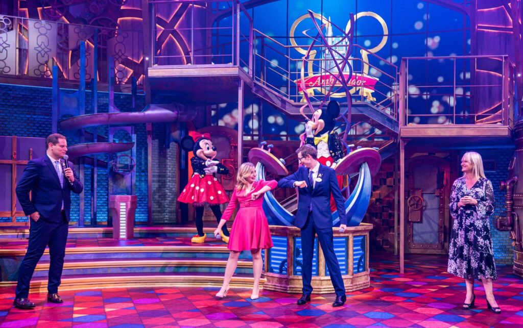 15 questions sur le métier magique d’Ambassadeur Disney ! - Parcs Actus - Actualite des parcs d'attractions image 113 - Actualité des Parcs d'attractions - Parcs Actus