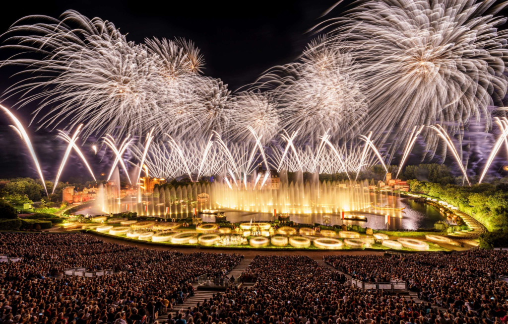 Les meilleures places dans les spectacles du Puy du Fou - Parcs Actus - Actualite des parcs d'attractions image 33 - Actualité des Parcs d'attractions - Parcs Actus