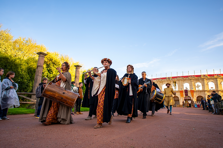 La Frairie de la Toussaint, le grand spectacle éphémère du Puy du Fou ! - Parcs Actus