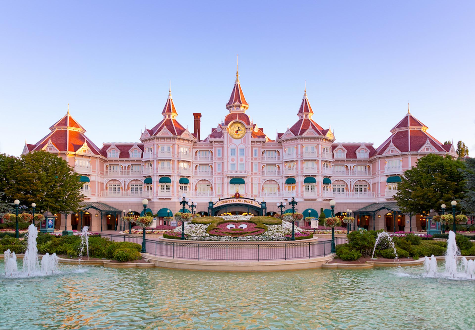 Le Disneyland Hôtel, un hôtel 5 étoiles qui rend hommage aux princesses Disney ! - Parcs Actus