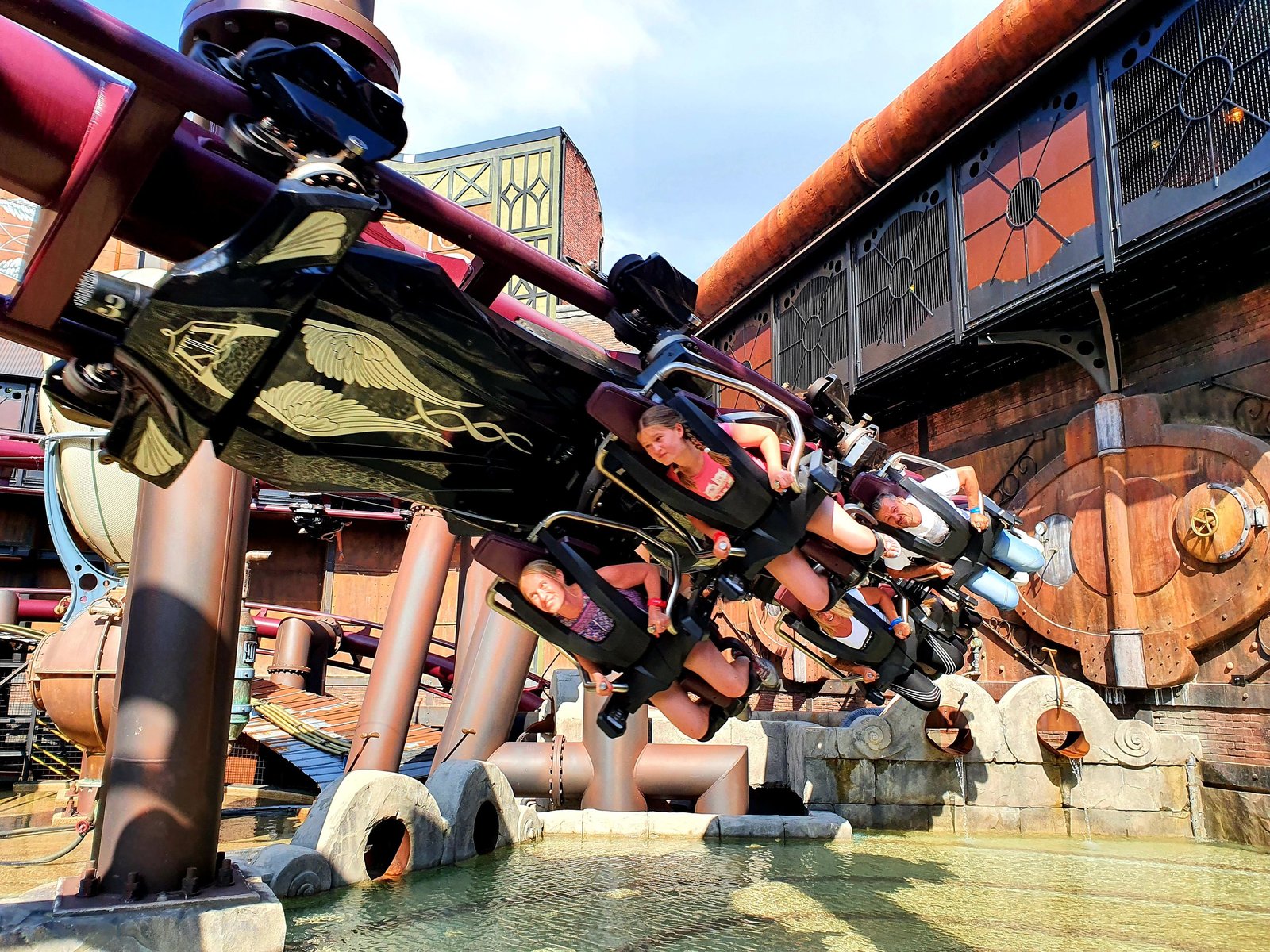F.L.Y. l'expérience de vol ultime de Rookburgh à Phantasialand ! - Parcs Actus