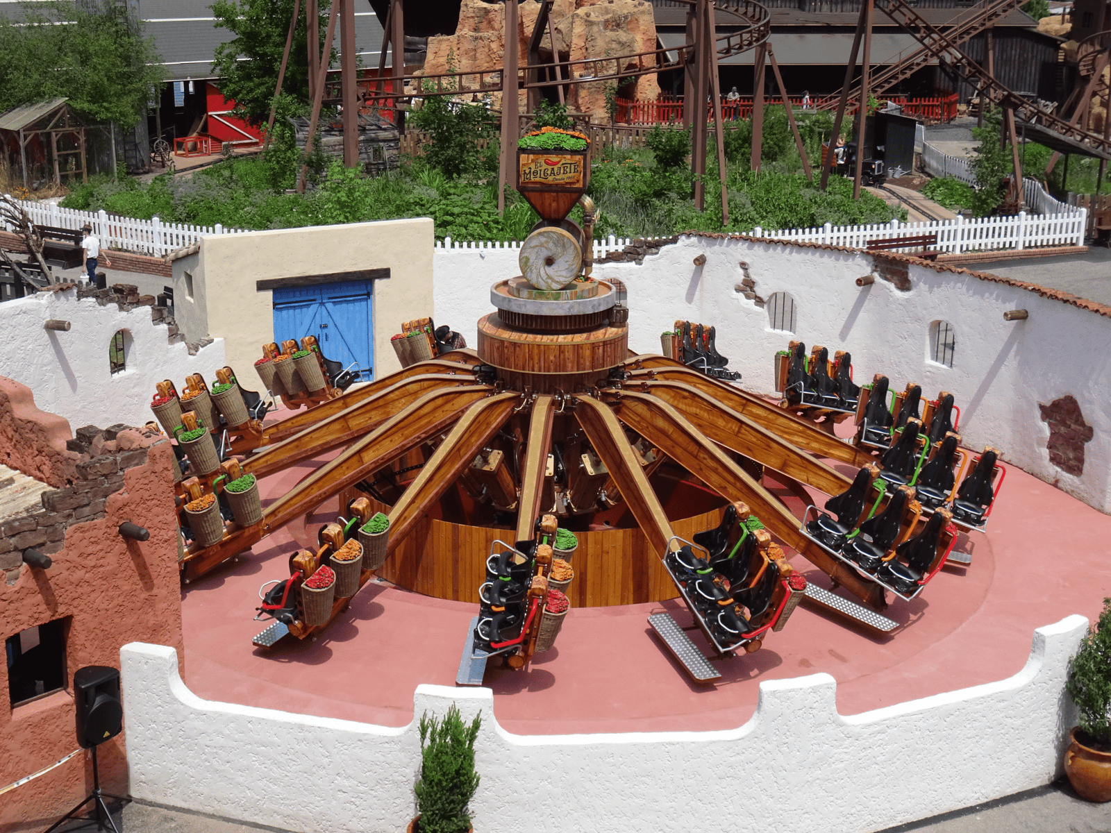 El Molcajete, une nouvelle attraction pimentée à Fraispertuis City ! - Parcs Actus