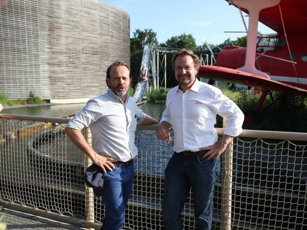 Le groupe polonais Ptak reprend la gestion du Parc du Petit Prince - Parcs Actus - Actualite des parcs d'attractions matthieu gobbi et jerome giacomoni les cofondateurs du parc du petit prince lors des celebrations de son dixieme anniversaire en juillet dernier photo vincent voegtlin 1736359628 - Actualité des Parcs d'attractions - Parcs Actus
