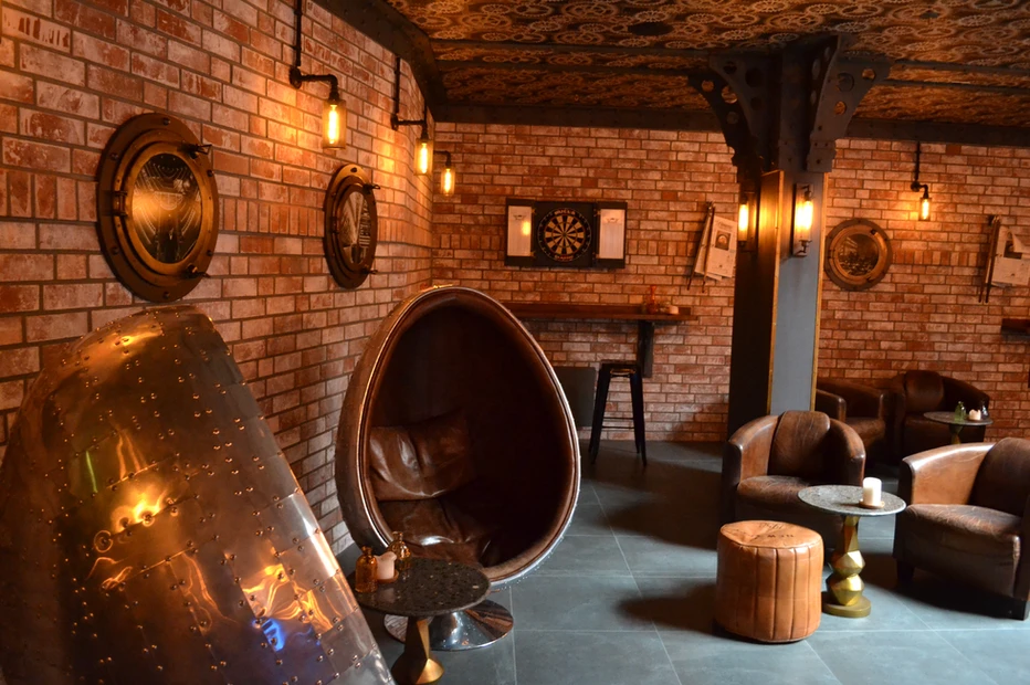 Hôtel Charles Lindbergh, dormez tels de véritables explorateurs de Rookburgh - Parcs Actus - Actualite des parcs d'attractions Bar 1919 - Rookburgh - Phantasialand - Hôtel Charles Lindbergh