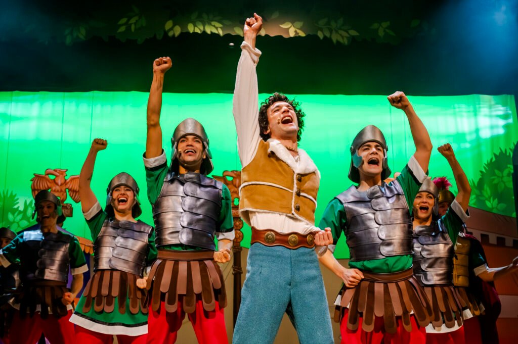 « C’est du délire ! », la première comédie musicale gauloise du Parc Astérix - Parcs Actus - Actualite des parcs d'attractions Cest du Delire 7 - Actualité des Parcs d'attractions - Parcs Actus