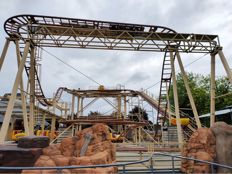 Top 10 des meilleures attractions du Parc du Bocasse - Parcs Actus - Actualite des parcs d'attractions Bocasse Jurassic Tower