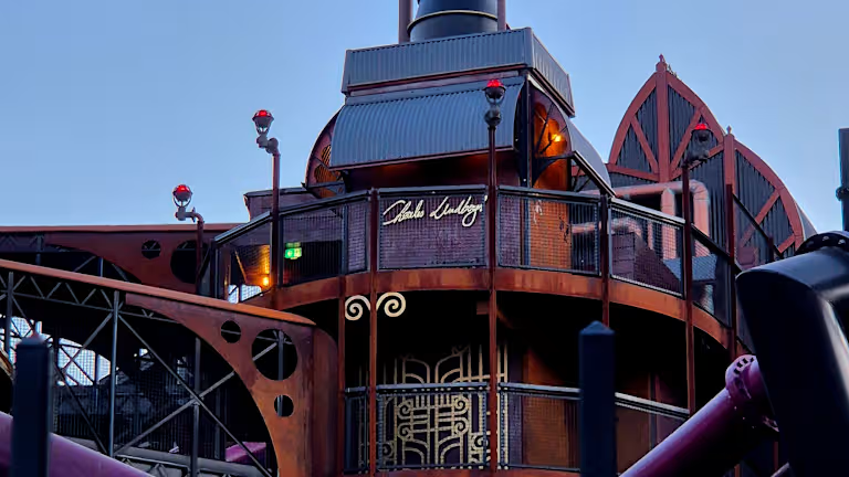 Hôtel Charles Lindbergh, dormez tels de véritables explorateurs de Rookburgh - Parcs Actus - Actualite des parcs d'attractions image 122 - Actualité des Parcs d'attractions - Parcs Actus