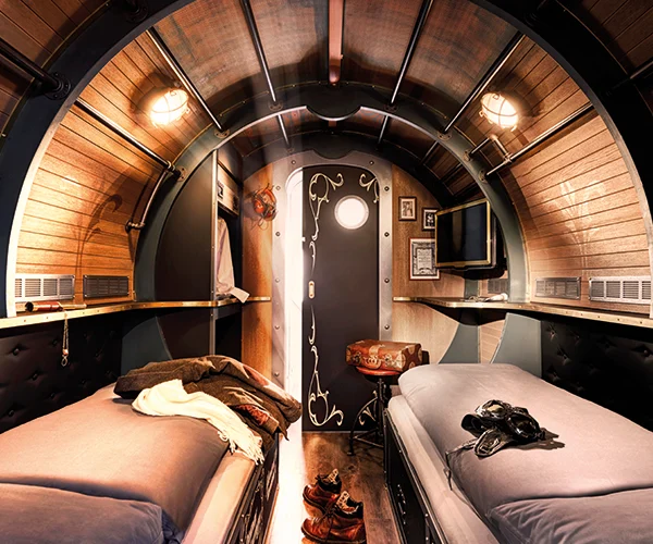 Hôtel Charles Lindbergh, dormez tels de véritables explorateurs de Rookburgh - Parcs Actus - Actualite des parcs d'attractions image 127 - Actualité des Parcs d'attractions - Parcs Actus