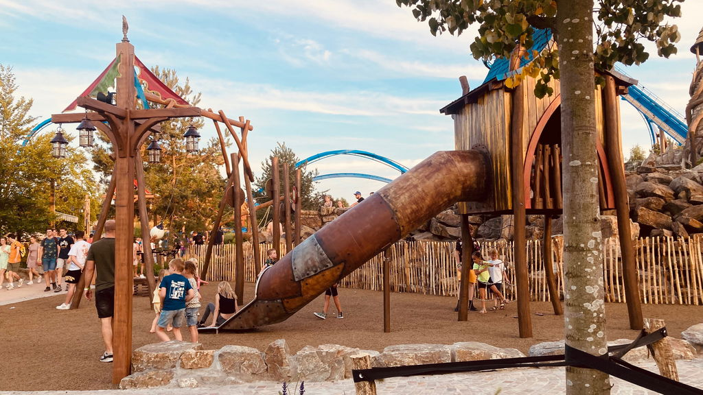 Toverland révèle Avalon, une zone enchantée avec Fénix, le premier Wing Coaster d’Europe ! - Parcs Actus - Actualite des parcs d'attractions image 148 - Actualité des Parcs d'attractions - Parcs Actus