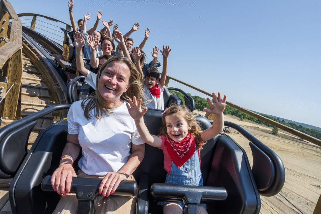 Wild Buffalo, le wooden coaster familial de la Mer de Sable ! - Parcs Actus - Actualite des parcs d'attractions image 156 - Actualité des Parcs d'attractions - Parcs Actus