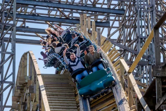 Tonnerre 2 Zeus : le renouveau d’un roller coaster unique au Parc Astérix - Parcs Actus - Actualite des parcs d'attractions image 22 - Actualité des Parcs d'attractions - Parcs Actus