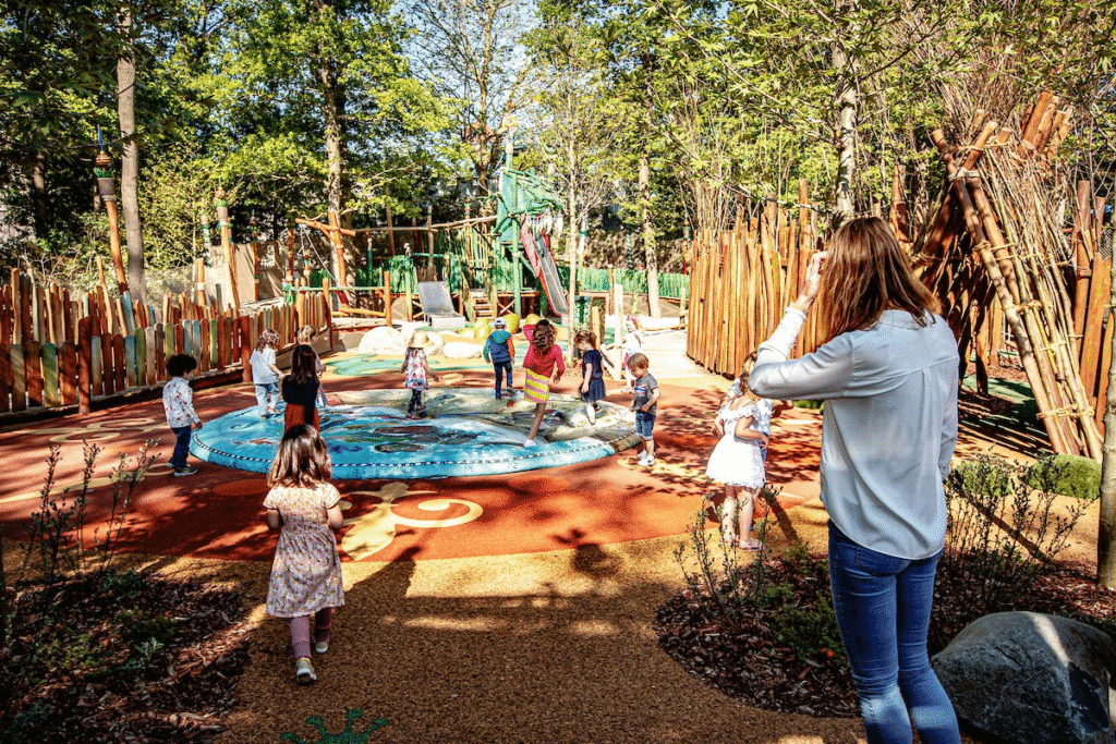 Nest!, le bois des jeux inclusifs d’Efteling - Parcs Actus - Actualite des parcs d'attractions image 90 - Actualité des Parcs d'attractions - Parcs Actus