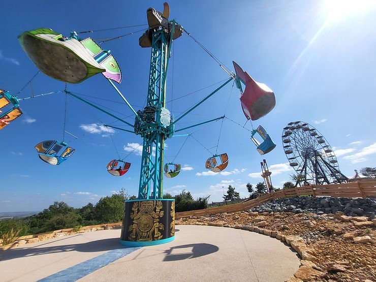 Top 10 des meilleures attractions du Parc des Combes - Parcs Actus - Actualite des parcs d'attractions Les toucans