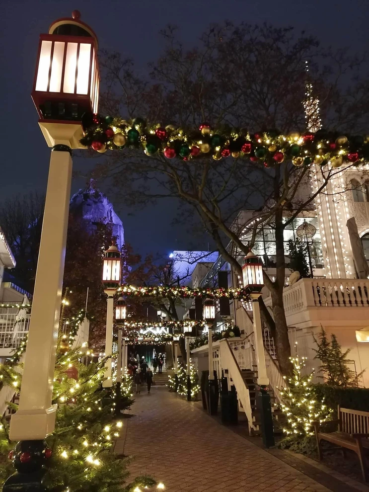 Tivoli Garden | la Magie de Noël - Parcs Actus - Actualite des parcs d'attractions 02a603 4c869e206fc0446b9968987ab3e2ea7bmv2 - Actualité des Parcs d'attractions - Parcs Actus
