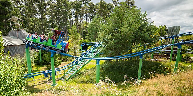 Top 10 des meilleures attractions du Parc des Combes - Parcs Actus - Actualite des parcs d'attractions Déval train