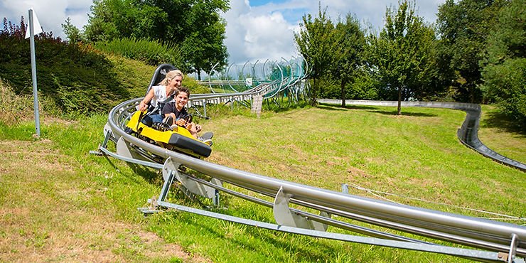 Top 10 des meilleures attractions du Parc des Combes - Parcs Actus - Actualite des parcs d'attractions Alpine Coaster