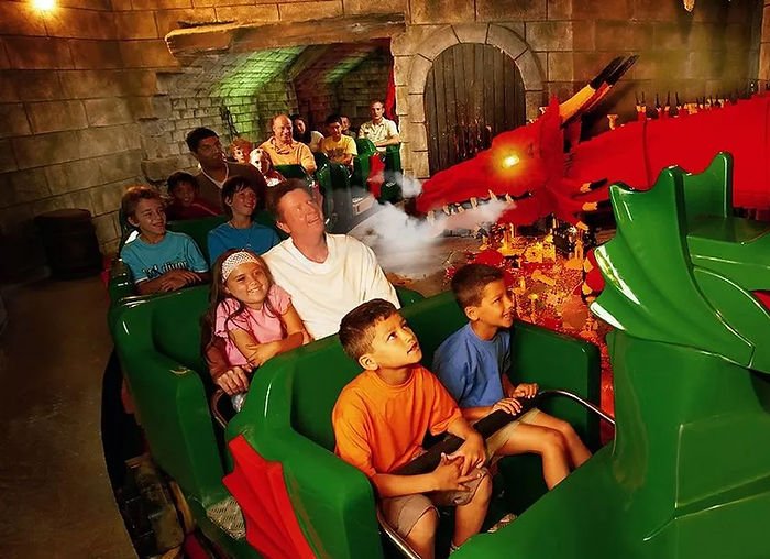 Spinfinity coaster, un roller coaster unique au catalogue d’une société française et belge. - Parcs Actus - Actualite des parcs d'attractions 2e6b0c d8b64edbfd214a298ca3388da1dda11amv2 - Actualité des Parcs d'attractions - Parcs Actus