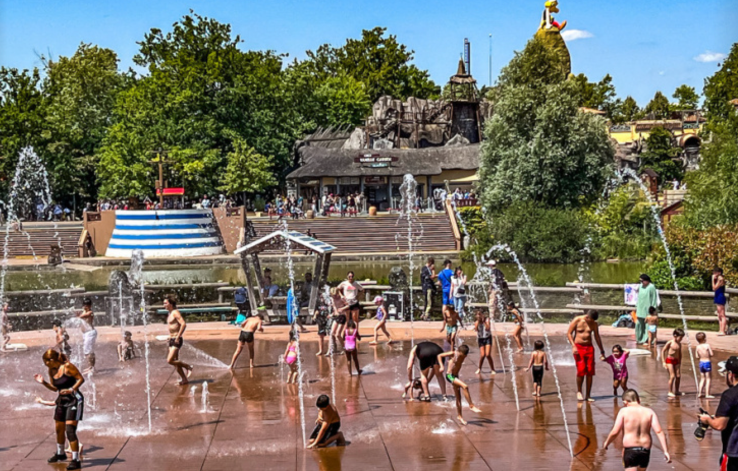 Coasters, hôtels, maisons hantées… Quels sont les plans du Parc Astérix d’ici 2028 ? - Parcs Actus - Actualite des parcs d'attractions 88fc4b 657ff15edd2442d581c59cf0c7df5b83mv2 - Actualité des Parcs d'attractions - Parcs Actus