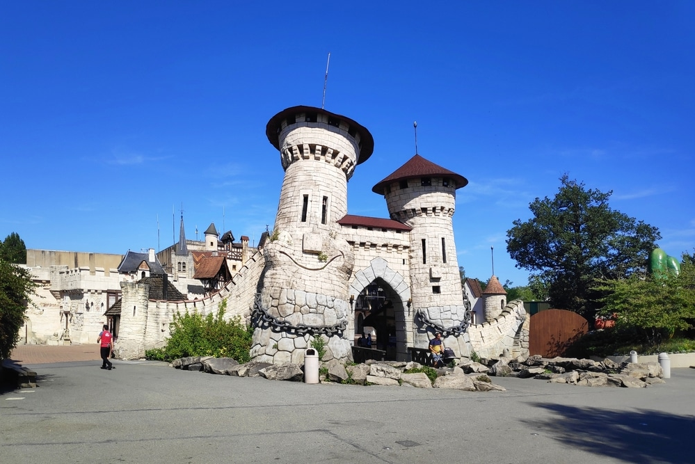 Coasters, hôtels, maisons hantées… Quels sont les plans du Parc Astérix d’ici 2028 ? - Parcs Actus - Actualite des parcs d'attractions 88fc4b e53eb1c3237246358587b30b77389489mv2 - Actualité des Parcs d'attractions - Parcs Actus