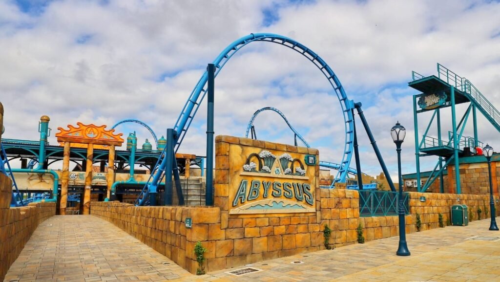 Avec Abyssus, Energylandia entre dans la cour des grands - Parcs Actus - Actualite des parcs d'attractions Abyssus - Actualité des Parcs d'attractions - Parcs Actus