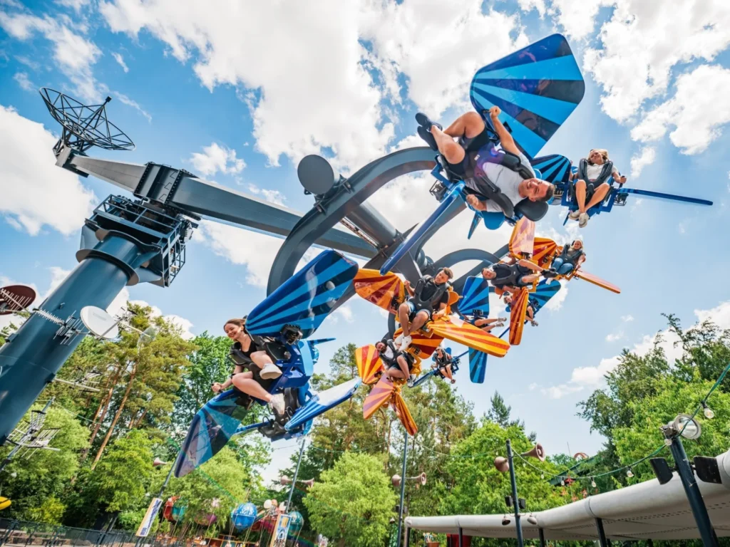 Top 10 des meilleures attractions de Plopsaland Deutschland - Parcs Actus - Actualite des parcs d'attractions HPH SkyFly Hero.jpg - Actualité des Parcs d'attractions - Parcs Actus