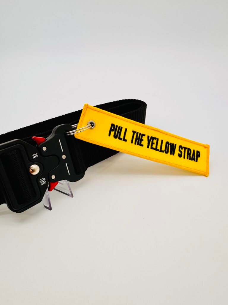 Ceinture Pull the yellow strap - Parcs Actus - Actualite des parcs d'attractions IMG 9706 1 - Actualité des Parcs d'attractions - Parcs Actus