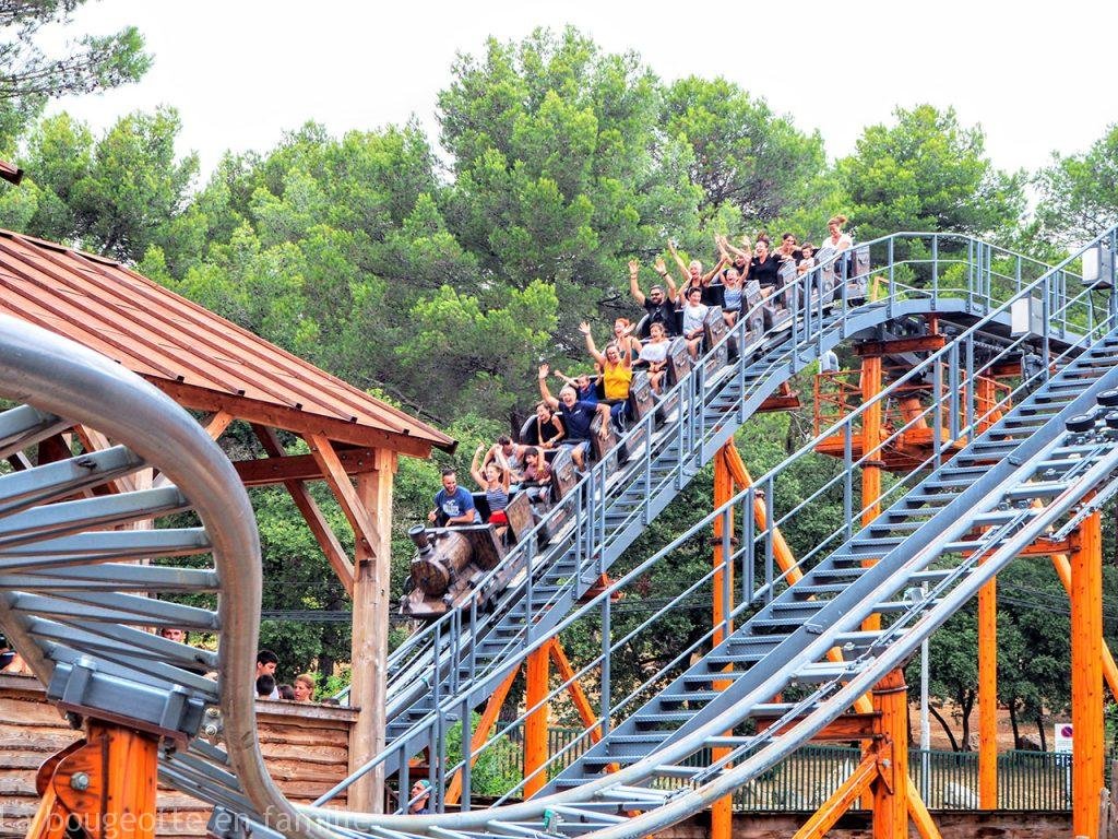 Top 10 des meilleures attractions d’OK Corral - Parcs Actus
