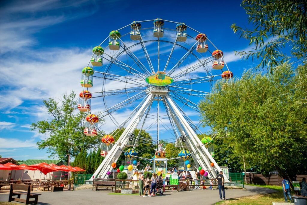 Top 10 des meilleures attractions du parc Winnoland - Parcs Actus - Actualite des parcs d'attractions Winno La Grande Roue 02 - Actualité des Parcs d'attractions - Parcs Actus
