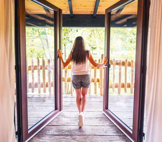 Destination Cabaïana, la nouvelle expérience hôtelière immersive de Nigloland - Parcs Actus - Actualite des parcs d'attractions cabaiana 7 - Actualité des Parcs d'attractions - Parcs Actus