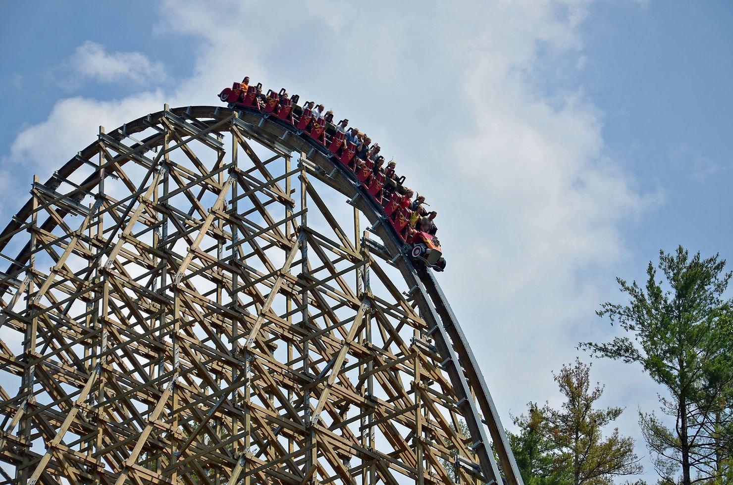 Lightning Rod à Dollywood, un parcours mouvementé… - Parcs Actus - Actualite des parcs d'attractions e1c484 6ca9c430d038466aa4888cbcf839bbf9mv2 - Actualité des Parcs d'attractions - Parcs Actus