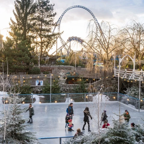 Parcs d’attractions en Hiver, n’y a-t-il que Disneyland pour vivre la magie de Noël ? - Parcs Actus - Actualite des parcs d'attractions image 147 - Actualité des Parcs d'attractions - Parcs Actus