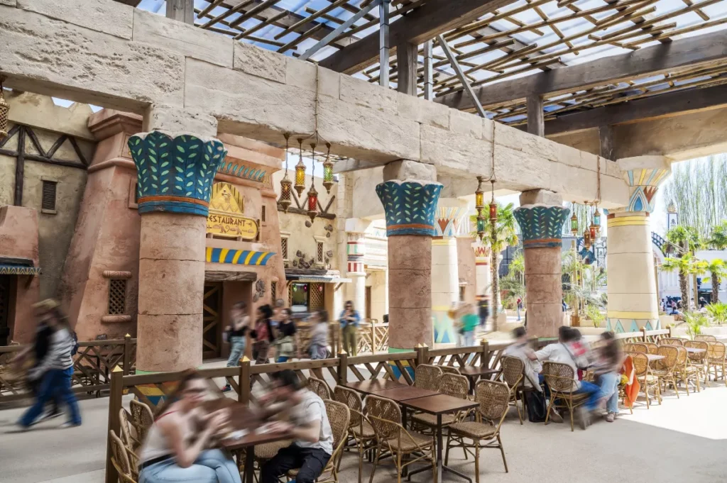 En 2026, la zone Égypte du Parc Astérix entre dans une nouvelle ère : immersion garantie autour du Nil - Parcs Actus - Actualite des parcs d'attractions les fastes du nil c sylvain cambon 5.jpg 1 - Actualité des Parcs d'attractions - Parcs Actus