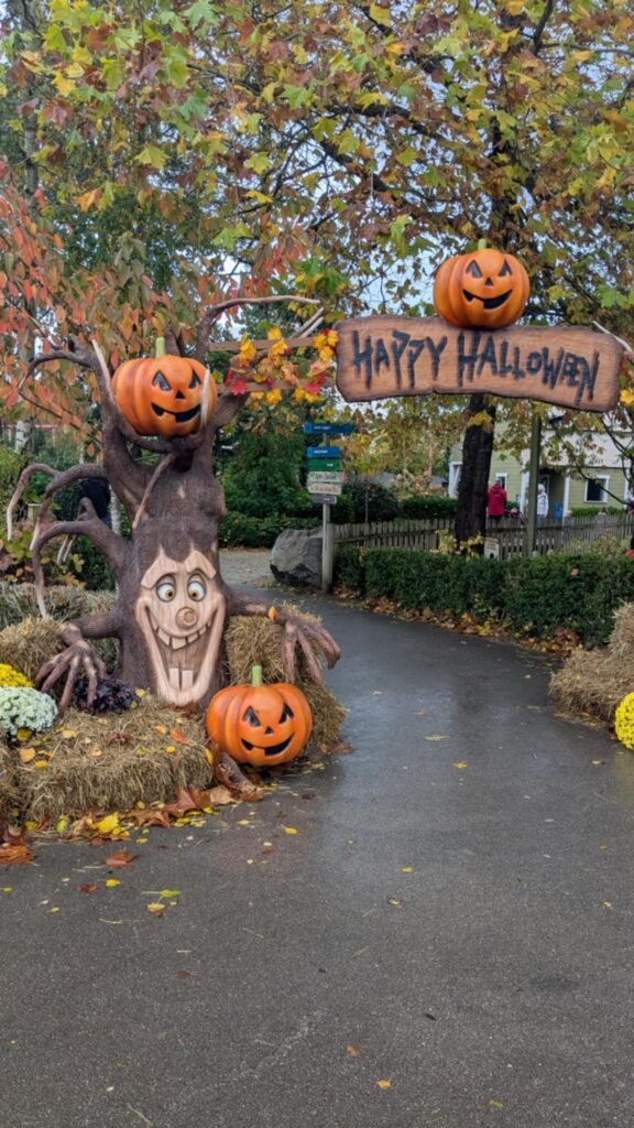 Halloween au Parc Bagatelle : entre émerveillement et frissons - Parcs Actus - Actualite des parcs d'attractions Bagatelle Halloween