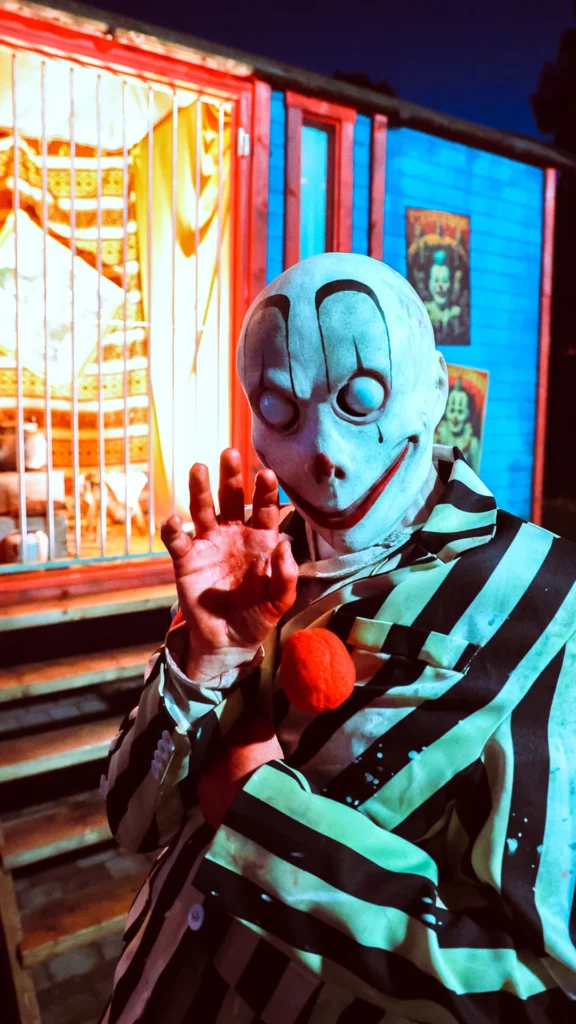 On a testé la saison 2025 de IBILAW à Walibi Belgium. - Parcs Actus - Actualite des parcs d'attractions clown hello - Actualité des Parcs d'attractions - Parcs Actus